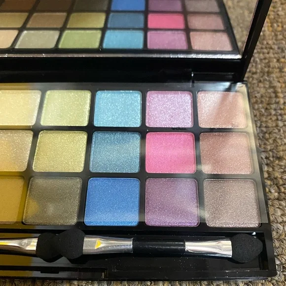 Designer makeup set - Picture 9 of 10